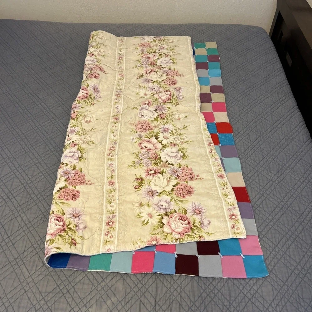 Vintage‎ Handmade Colorful Patchwork Floral Square Quilt 45